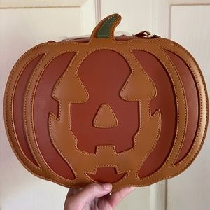 Backstitch Bruja pumpkin bag